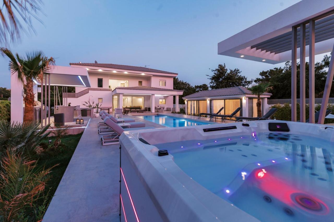 M Mansion Villa Pefki Eksteriør bilde